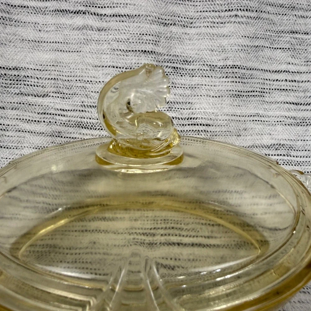 VTG Heisey Empress Sahara Yellow Glass Oval Covered Lemon Dish Dolphin Finial
